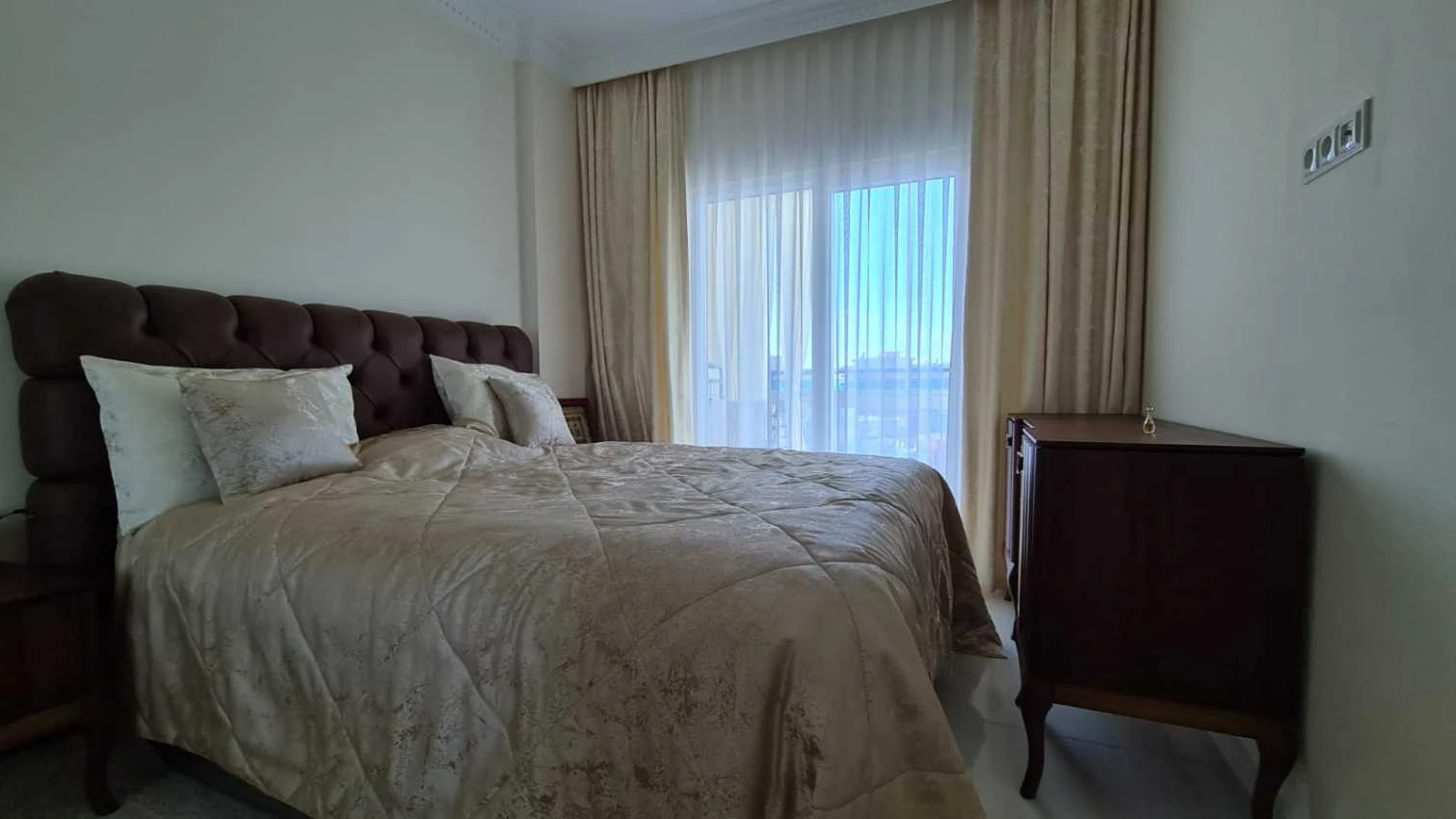 housebind Kargicak / Alanya'da birinci sınıf bir komplekste 1 + 1 geniş bir daireyi dikkatinize sunuyoruz.