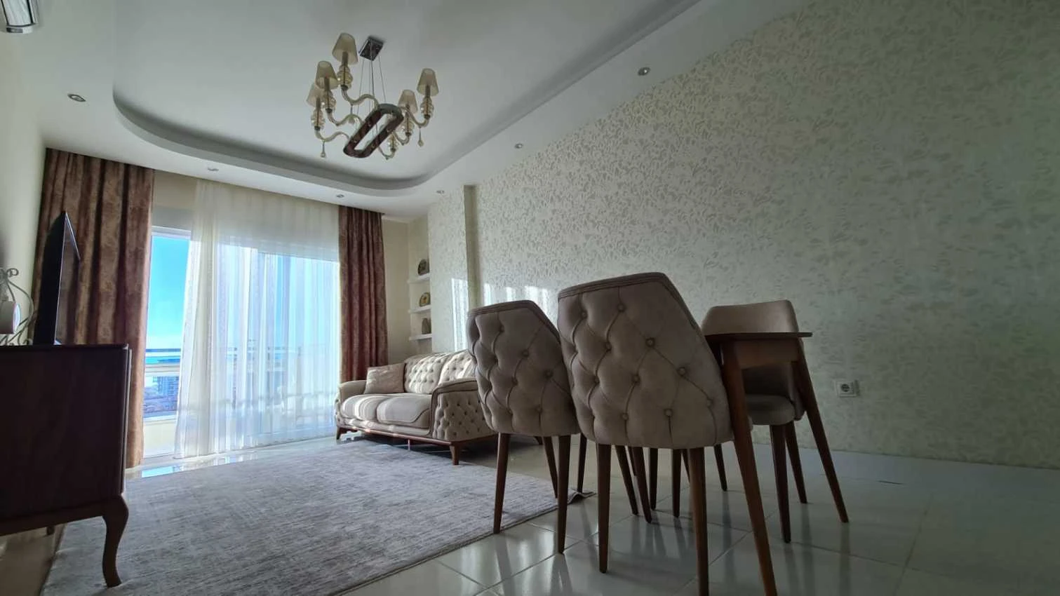 housebind Kargicak / Alanya'da birinci sınıf bir komplekste 1 + 1 geniş bir daireyi dikkatinize sunuyoruz.