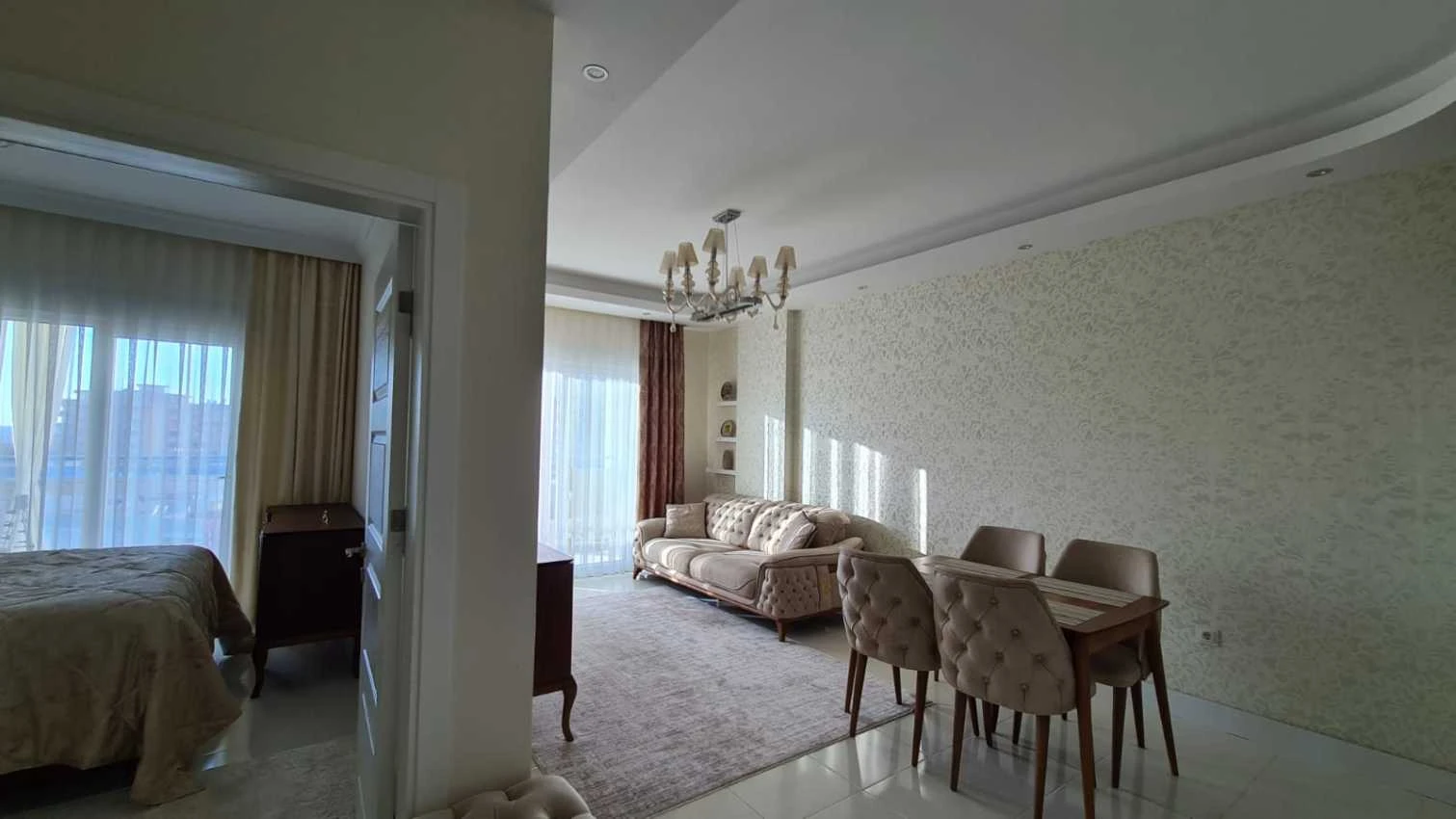 housebind Kargicak / Alanya'da birinci sınıf bir komplekste 1 + 1 geniş bir daireyi dikkatinize sunuyoruz.