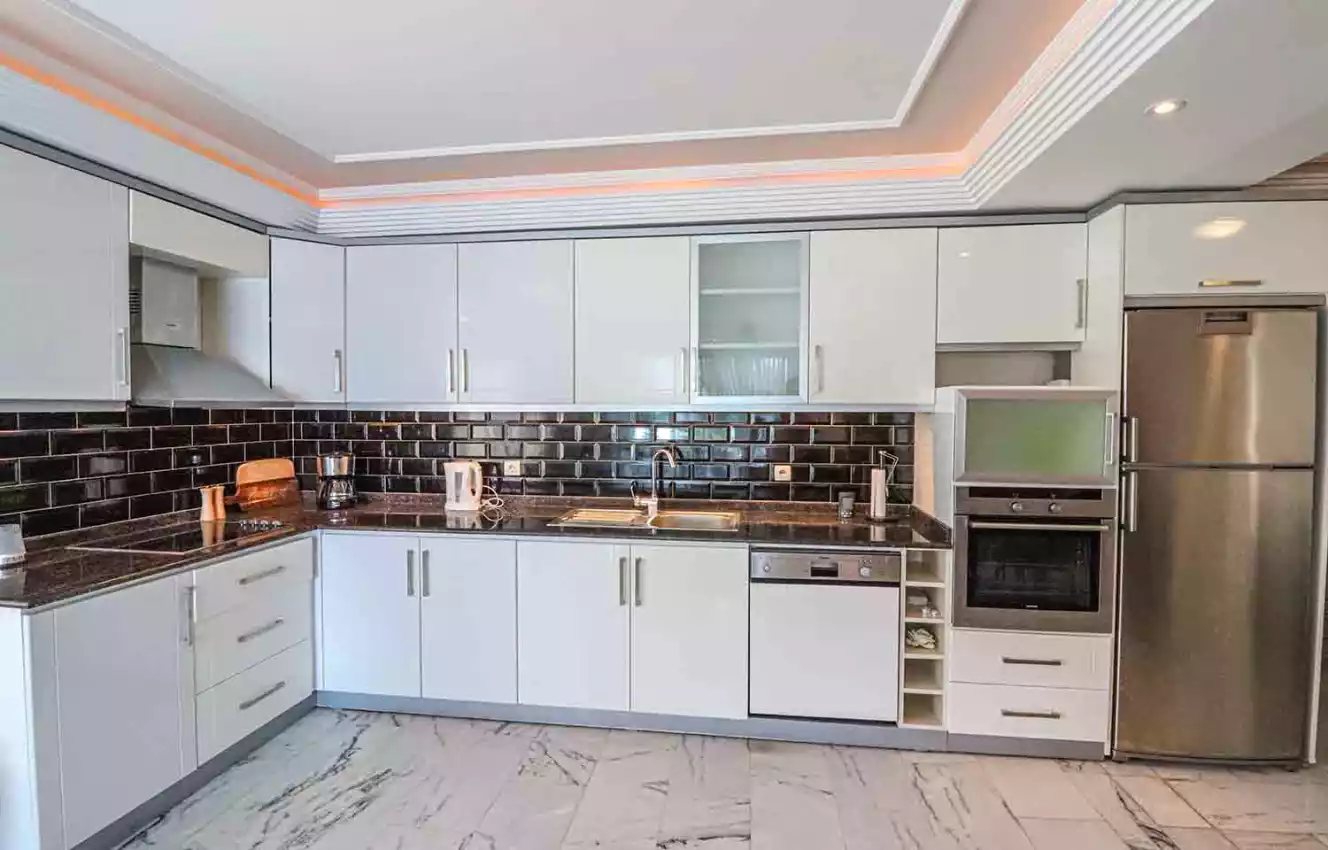 housebind Тосмур / Аланиядағы теңіз жағасындағы жиһаздалған пәтер 3+1