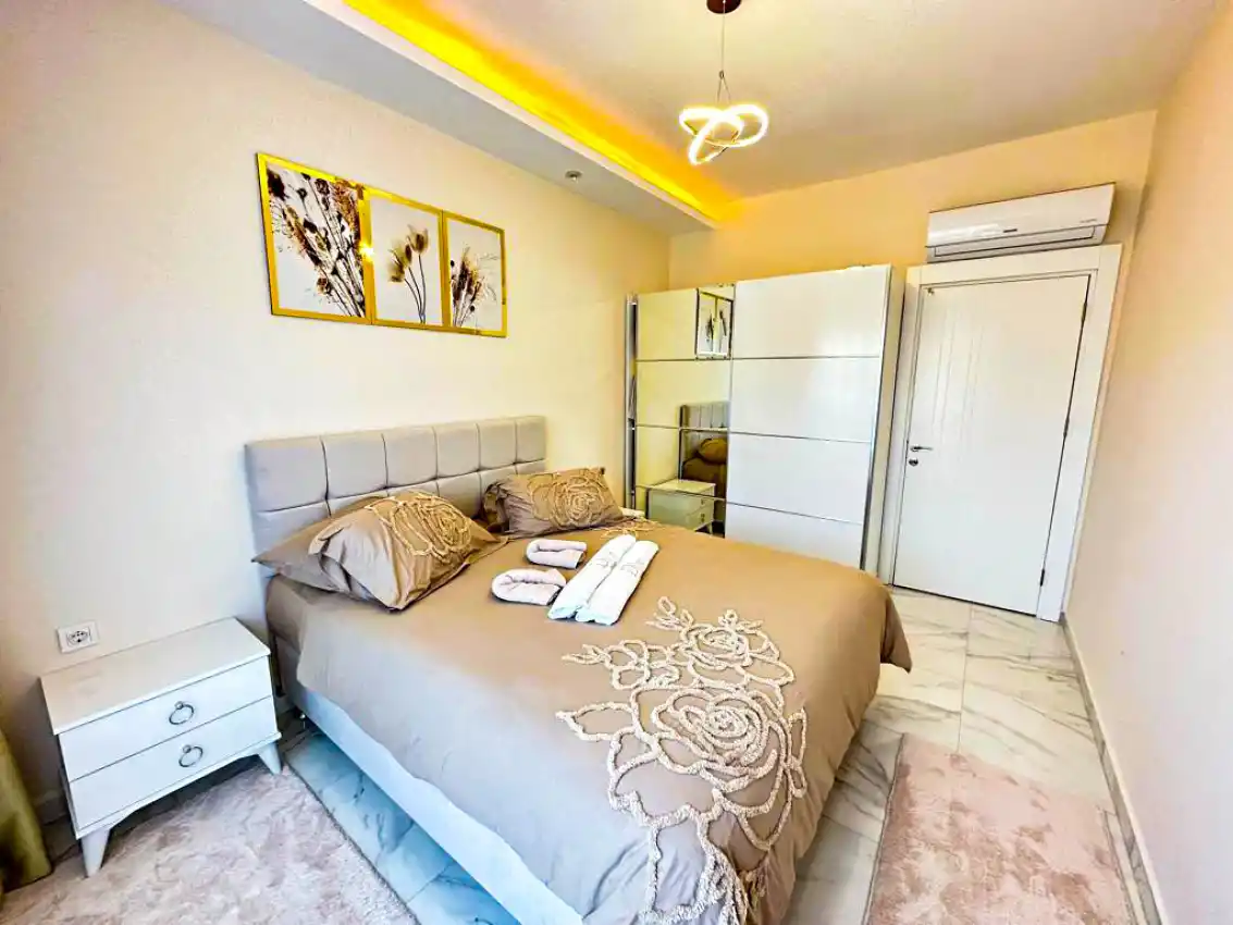 housebind Кестелдегі үлкен кешенде жиһазбен бірге 1+1 пәтер